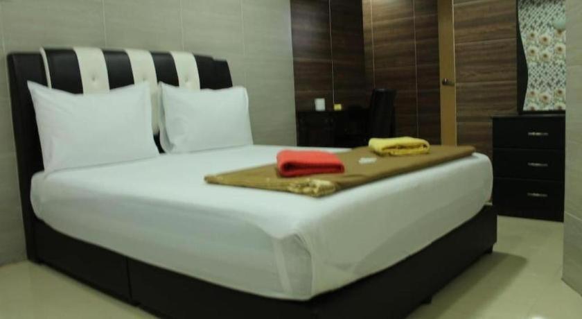 Serdang Business Hotel Seri Kembangan Exterior photo